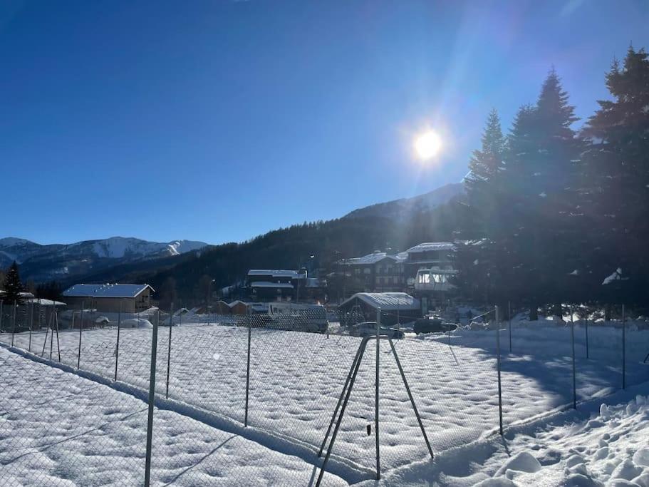 Allos, Logement Pieds Des Pistes, A 10 Minutes De La Base De Loisirs Exterior photo